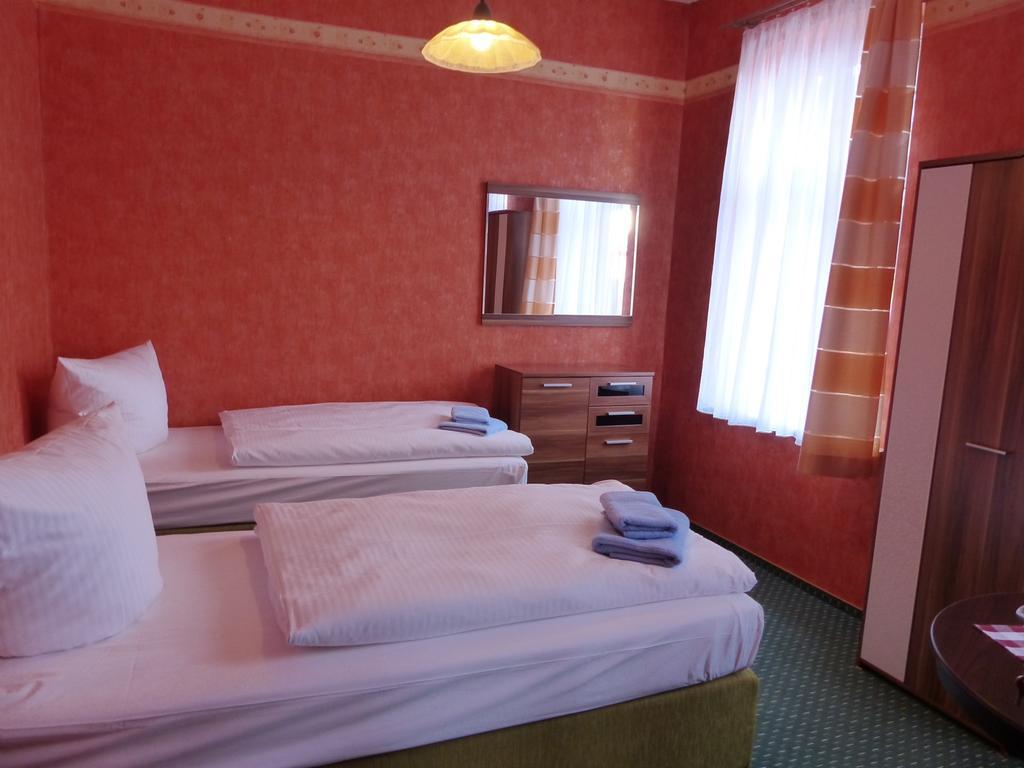 Hotel Friedchen Mit Eigener Fleischerei Artern Chambre photo