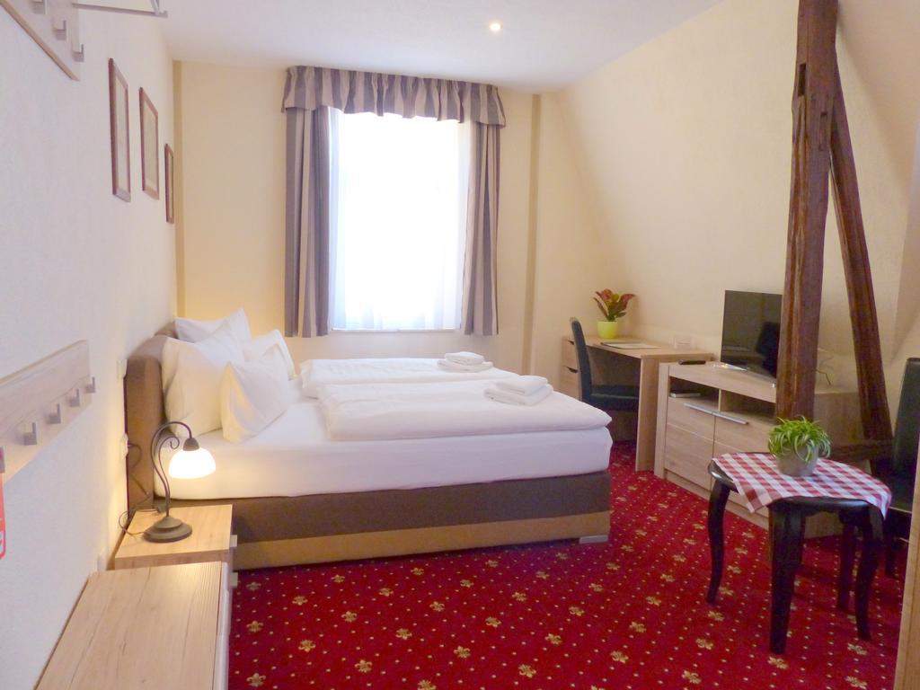 Hotel Friedchen Mit Eigener Fleischerei Artern Extérieur photo