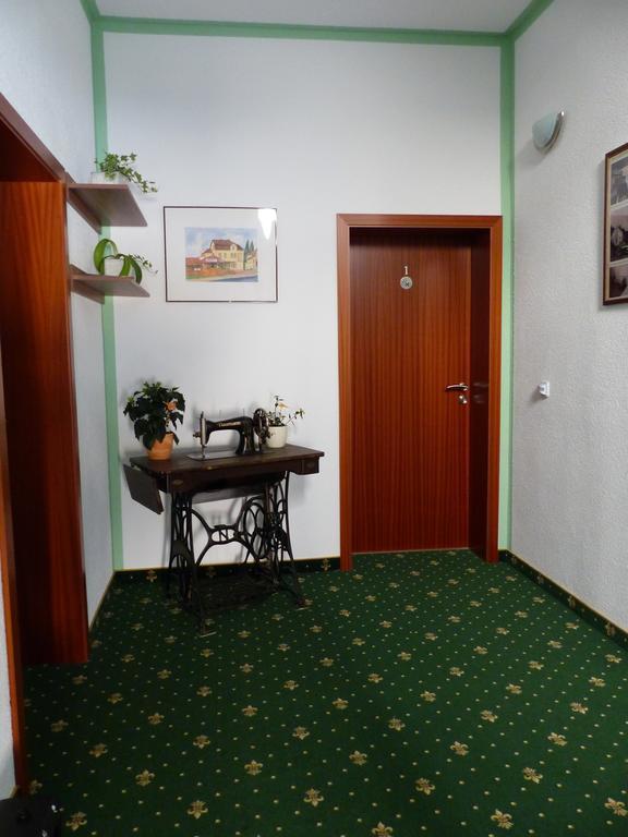 Hotel Friedchen Mit Eigener Fleischerei Artern Extérieur photo